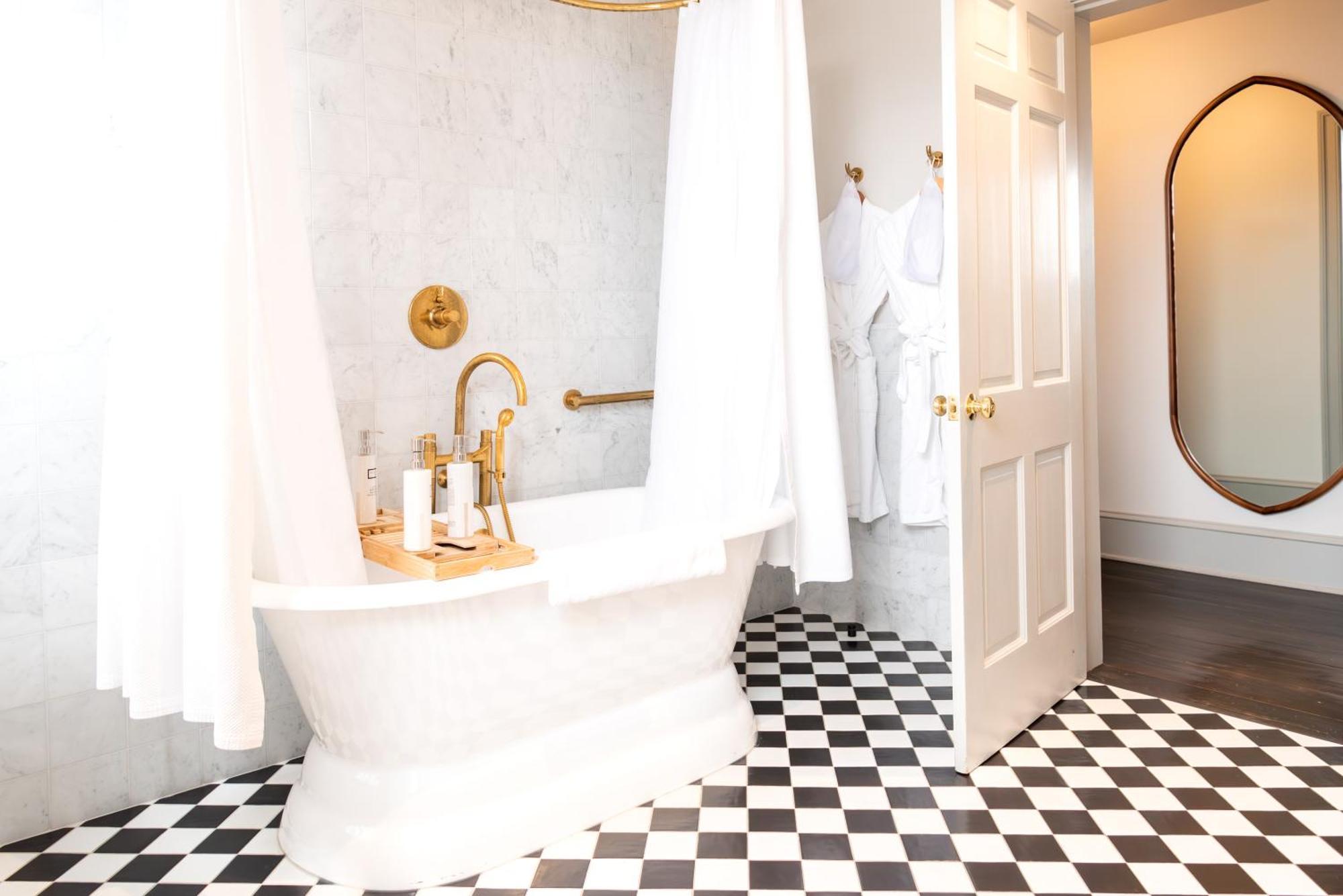 Hotel Kinsley 3*